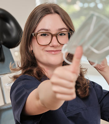 alternative image text